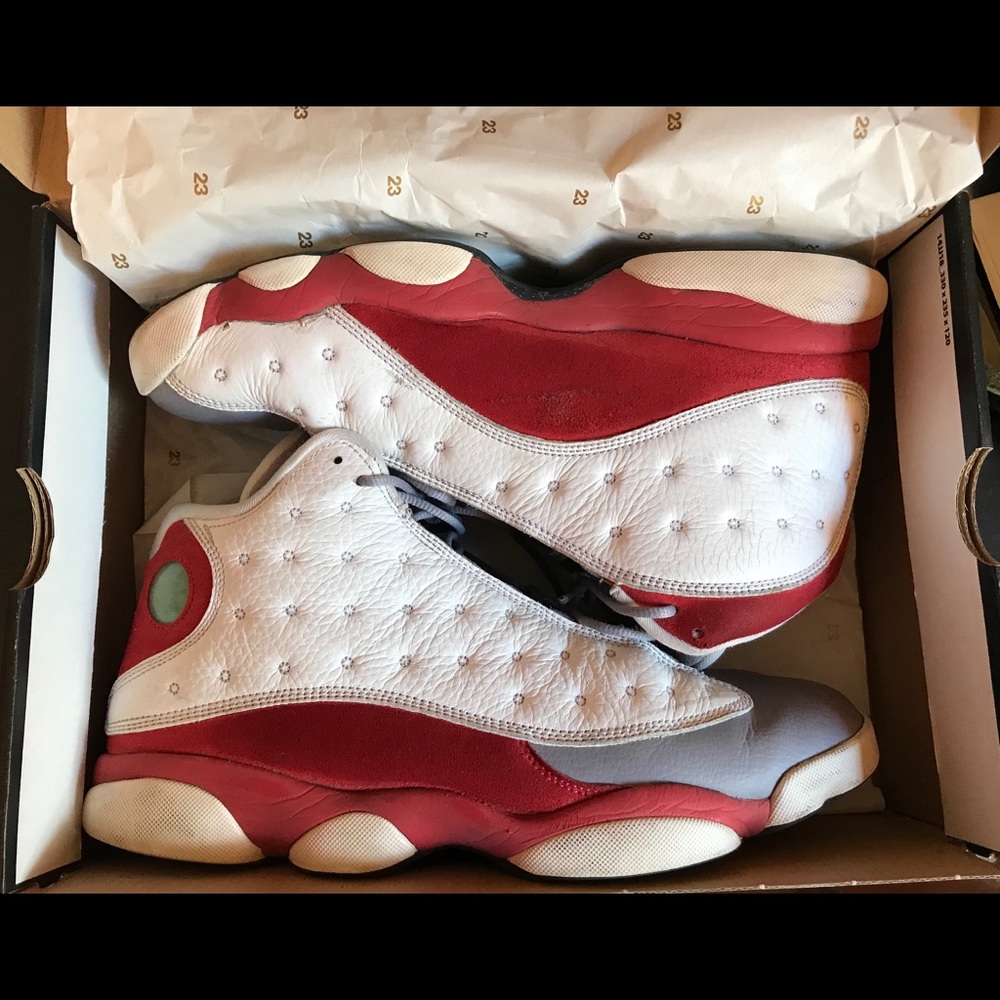 AIR JORDAN RETRO 13 (SIZE 11)